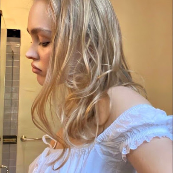 Meet your Posher, Elli - Picture 1 of 1